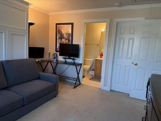 2010 Brunswick Dr, Lebanon, TN 37087