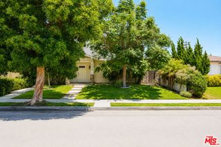 1918 Cabrillo Avenue C, Torrance, CA 90501