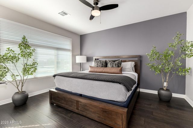 14450 N THOMPSON PEAK Parkway 215, Scottsdale, AZ 85260