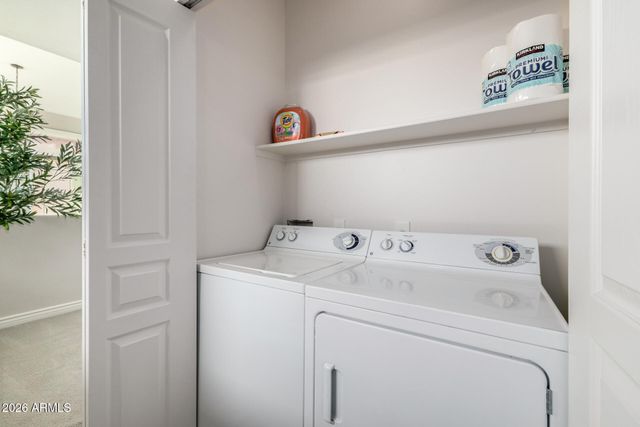 14450 N THOMPSON PEAK Parkway 215, Scottsdale, AZ 85260