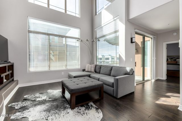 14450 N THOMPSON PEAK Parkway 215, Scottsdale, AZ 85260