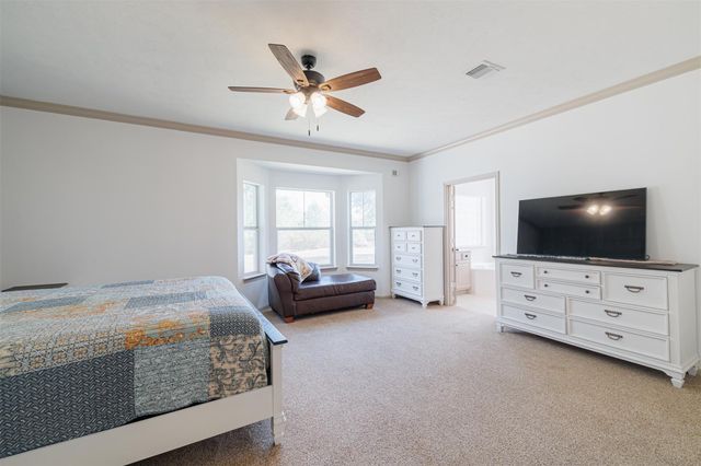 1520 Lakefield Drive, Sealy, TX 77474