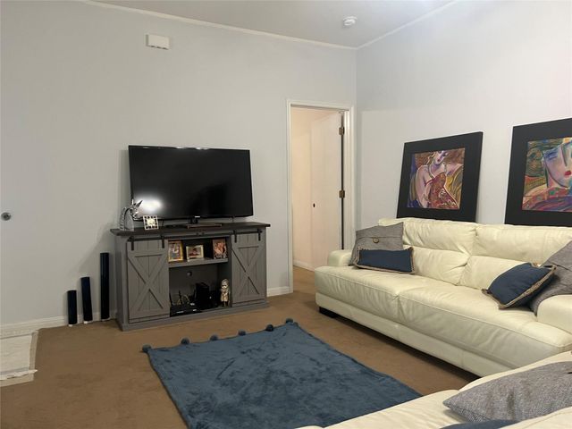 106 Marvin CV, Hutto, TX 78634