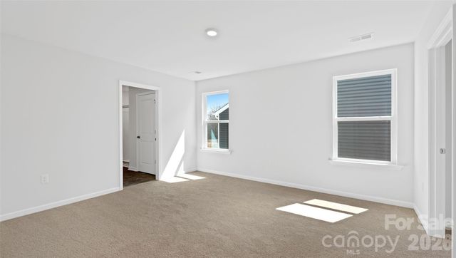 42 Caroline Valley Lane, Hendersonville, NC 28792