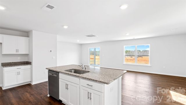 42 Caroline Valley Lane, Hendersonville, NC 28792