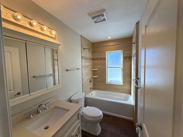 14 Chapel St 1, Norwood, MA 02062