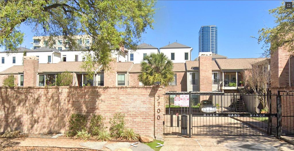 3700 W Clay Street 244, Houston, TX 77019