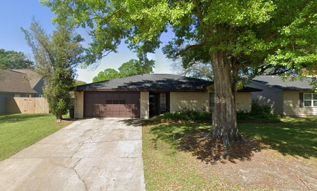 2901 23rd Street, Orange, TX 77630
