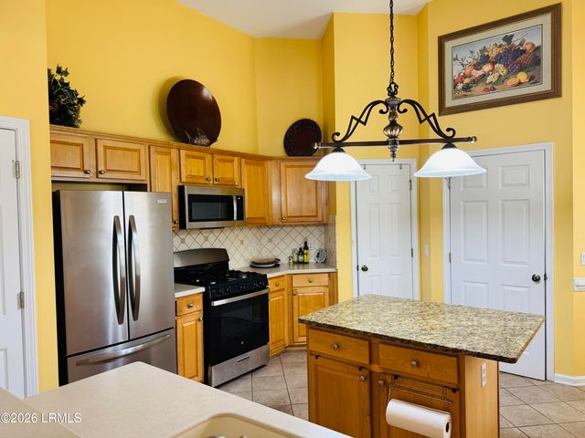 7 Glenwood Springs Court, Bluffton, SC 29910