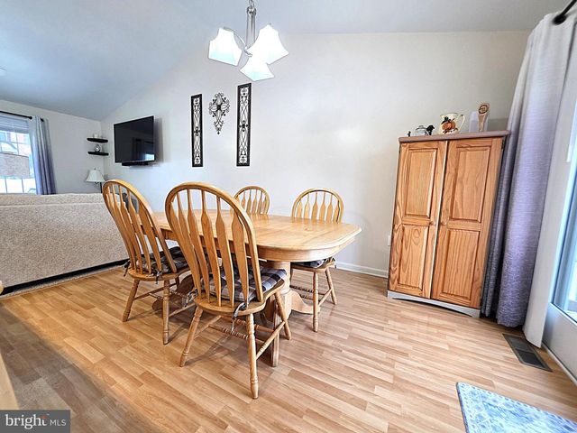 1114 KENT DRIVE, Mechanicsburg, PA 17050