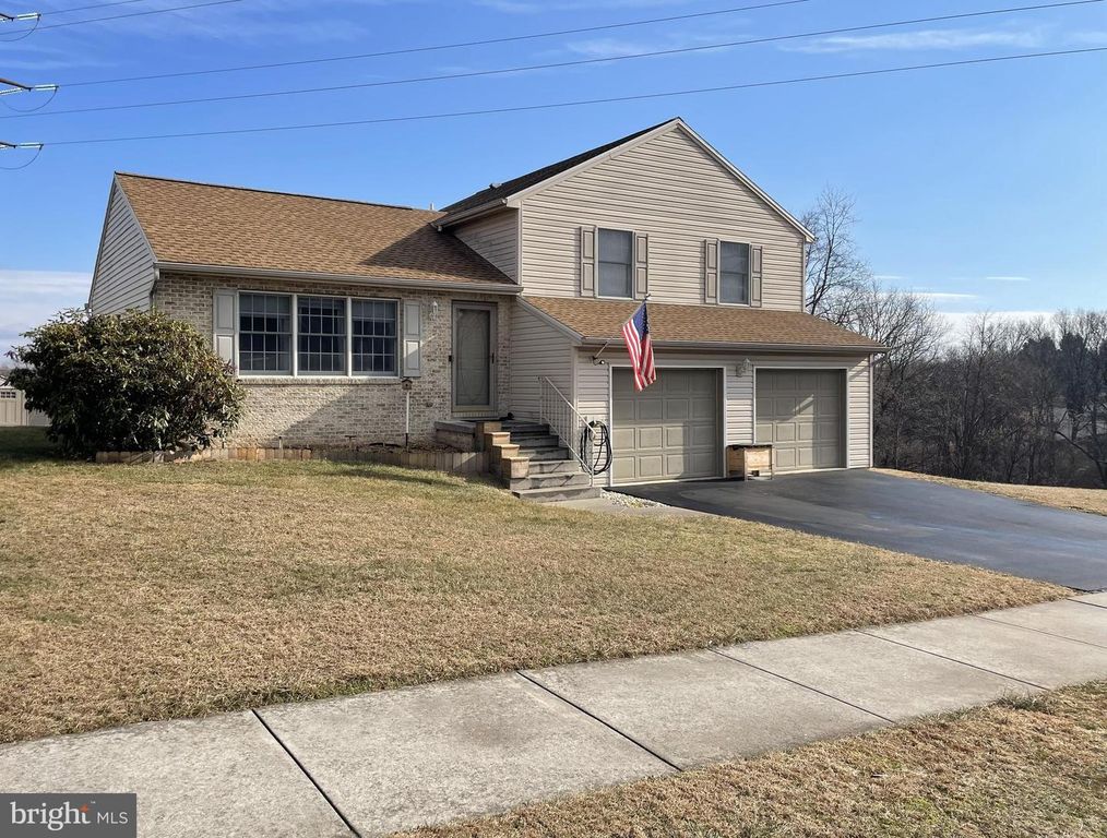 1114 KENT DRIVE, Mechanicsburg, PA 17050