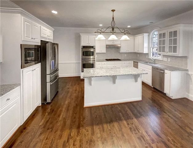 7880 Gable Drive, Douglasville, GA 30135