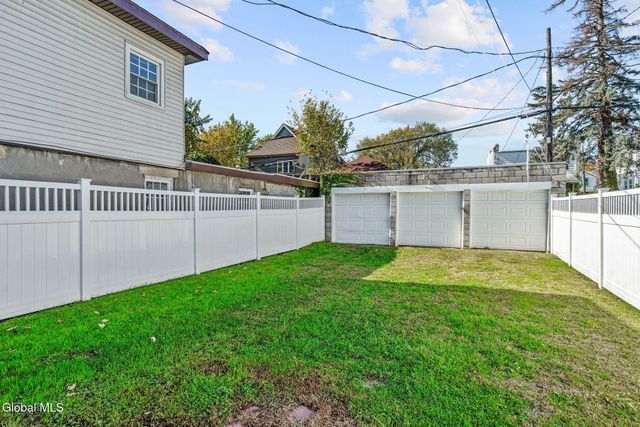 511 5th Avenue, Watervliet, NY 12189