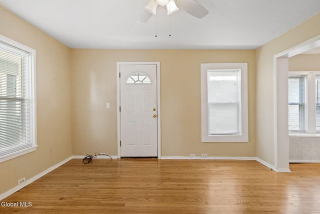 511 5th Avenue, Watervliet, NY 12189