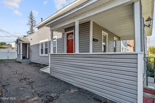 511 5th Avenue, Watervliet, NY 12189