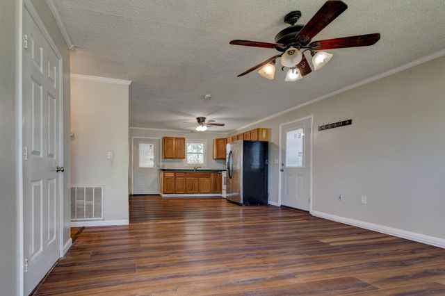 2408 State Highway 1050, Jeffersonville, KY 40337
