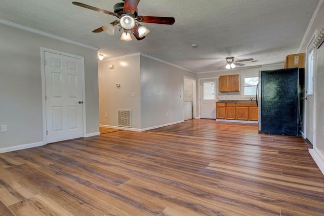 2408 State Highway 1050, Jeffersonville, KY 40337