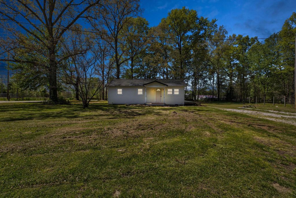 2408 State Highway 1050, Jeffersonville, KY 40337