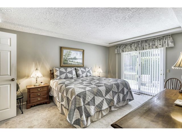 5834 Nw NECANICUM Way, Portland, OR 97229