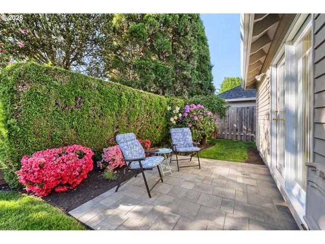 5834 Nw NECANICUM Way, Portland, OR 97229