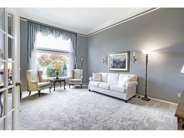 5834 Nw NECANICUM Way, Portland, OR 97229