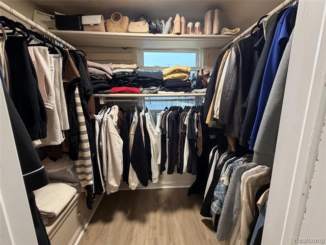 7001 Mayburn Street, Dearborn Heights, MI 48127