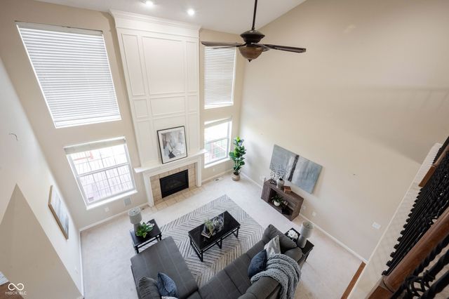 13086 Avon Cross Way, Fishers, IN 46037