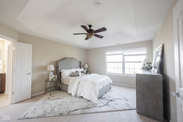 13086 Avon Cross Way, Fishers, IN 46037