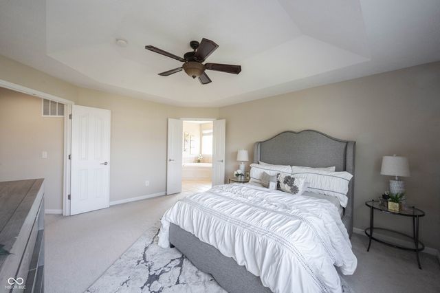 13086 Avon Cross Way, Fishers, IN 46037