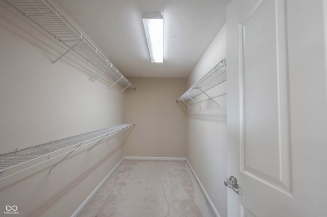 13086 Avon Cross Way, Fishers, IN 46037