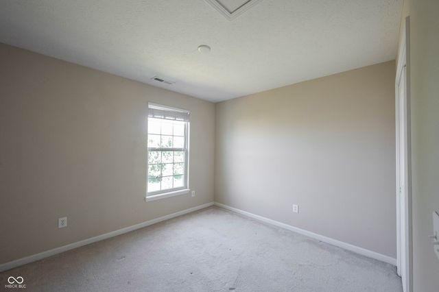 13086 Avon Cross Way, Fishers, IN 46037