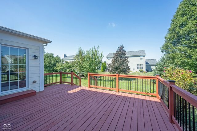 13086 Avon Cross Way, Fishers, IN 46037