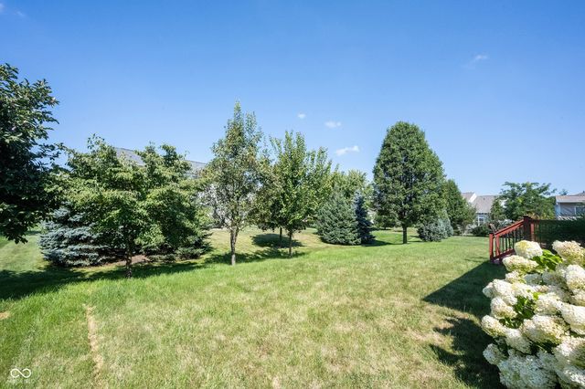 13086 Avon Cross Way, Fishers, IN 46037