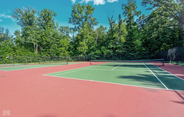 13086 Avon Cross Way, Fishers, IN 46037