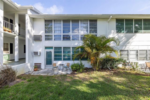 200 GLENNES LANE 111, Dunedin, FL 34698