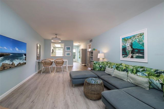 200 GLENNES LANE 111, Dunedin, FL 34698