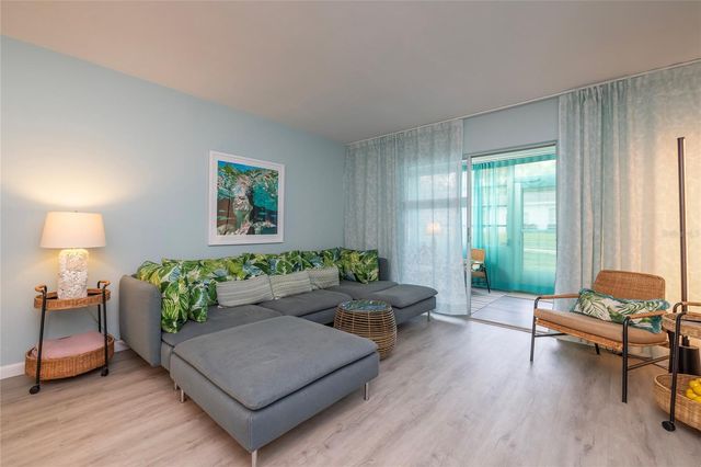 200 GLENNES LANE 111, Dunedin, FL 34698