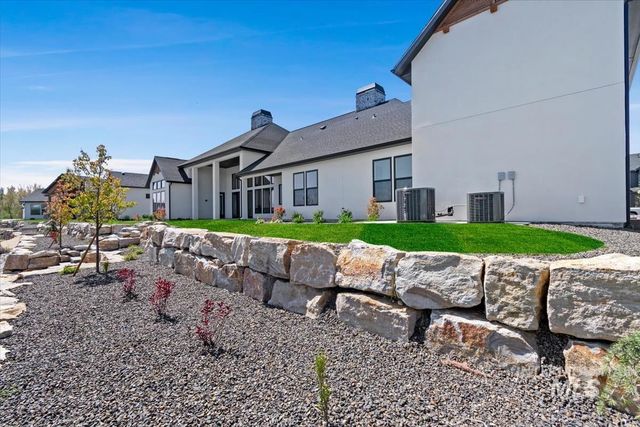 539 Century Ave, Middleton, ID 83544