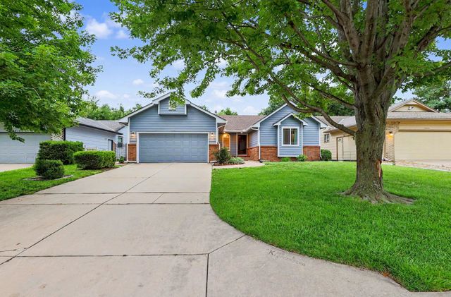 10825 W Rolling Hills, Wichita, KS 67212