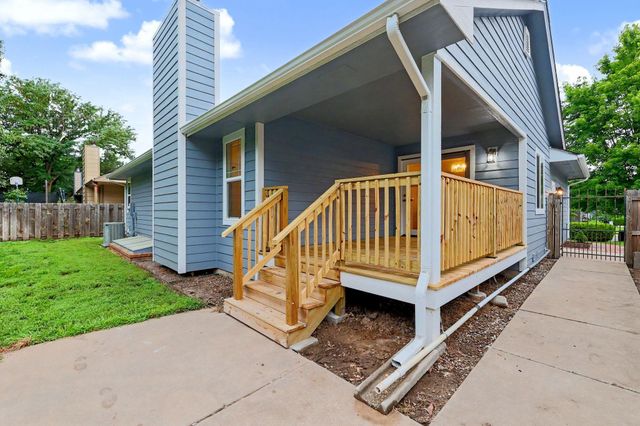 10825 W Rolling Hills, Wichita, KS 67212