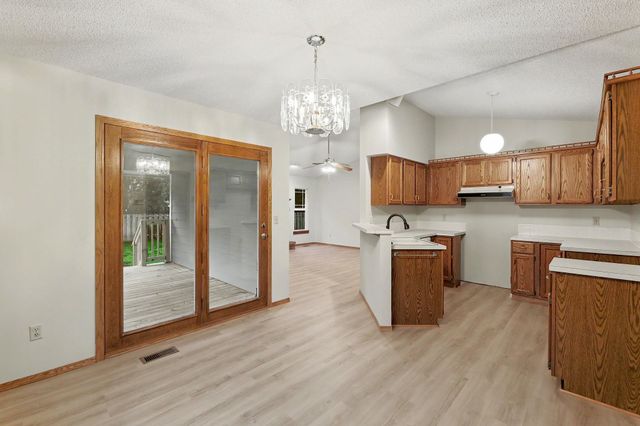 10825 W Rolling Hills, Wichita, KS 67212