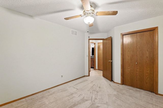 10825 W Rolling Hills, Wichita, KS 67212