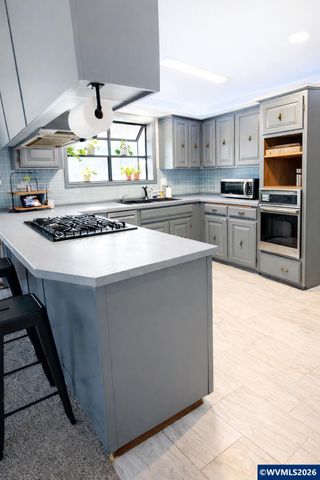 4694 Tragen Ct SE, Salem, OR 97302