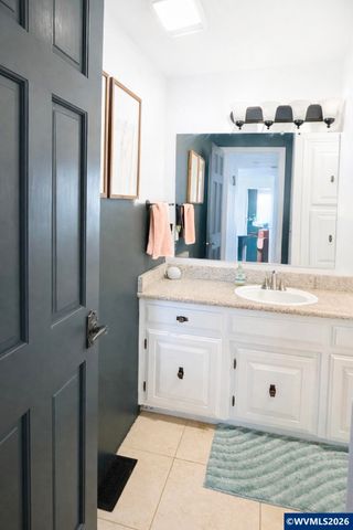 4694 Tragen Ct SE, Salem, OR 97302