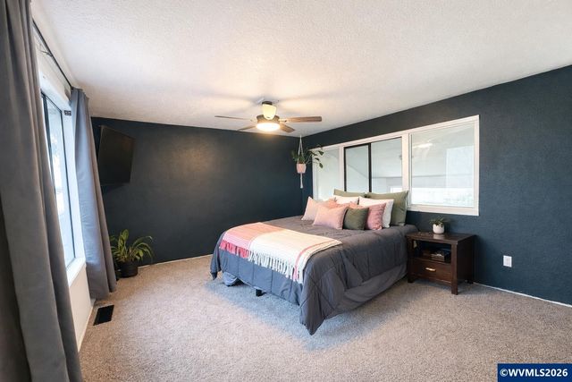 4694 Tragen Ct SE, Salem, OR 97302