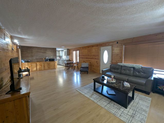 534 S Main Street, Au Gres, MI 48703