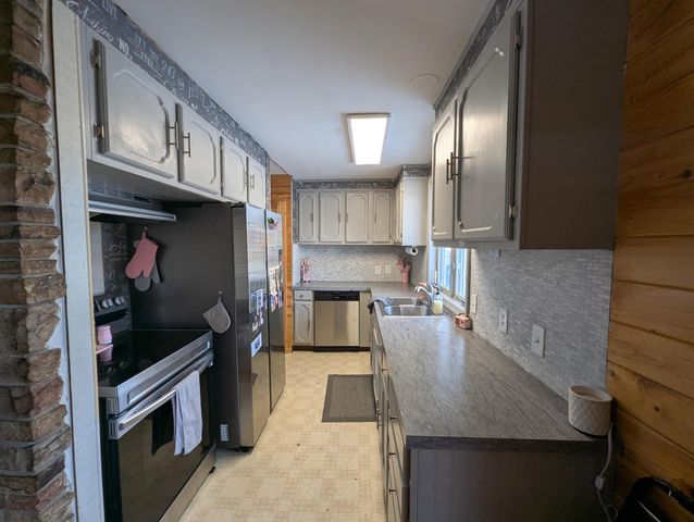 534 S Main Street, Au Gres, MI 48703