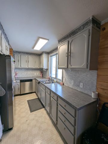 534 S Main Street, Au Gres, MI 48703