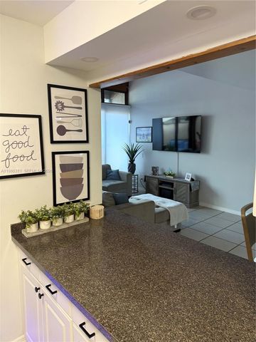 1461 NW 113th Ave, Pembroke Pines, FL 33026