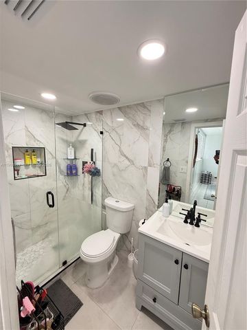 1461 NW 113th Ave, Pembroke Pines, FL 33026